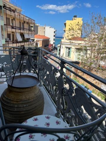 1906 Citygarden Holiday home Chios Town